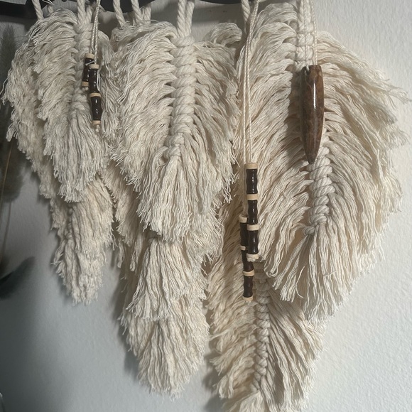 Sold - Ruffled Feathers Macrame - Picture 4 of 4
